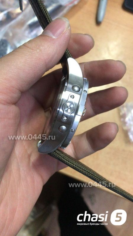 Часы Breitling Avenger (11692)